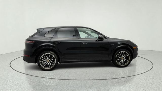 2022 Porsche Cayenne Platinum Edition E-Hybrid AWD w/ Premium Package Plus - 23044590 - 3