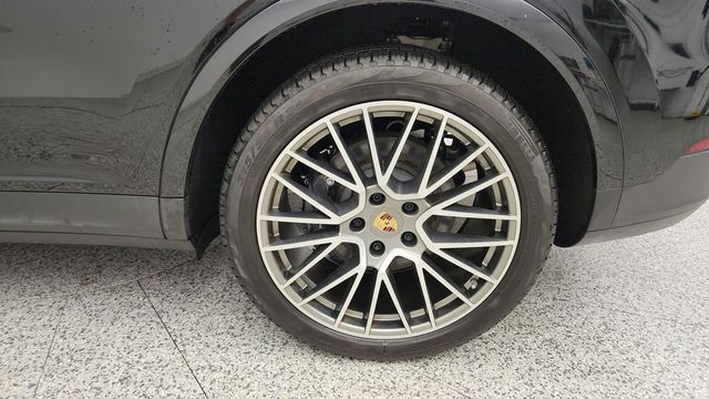 2022 Porsche Cayenne Platinum Edition E-Hybrid AWD w/ Premium Package Plus - 23044590 - 8