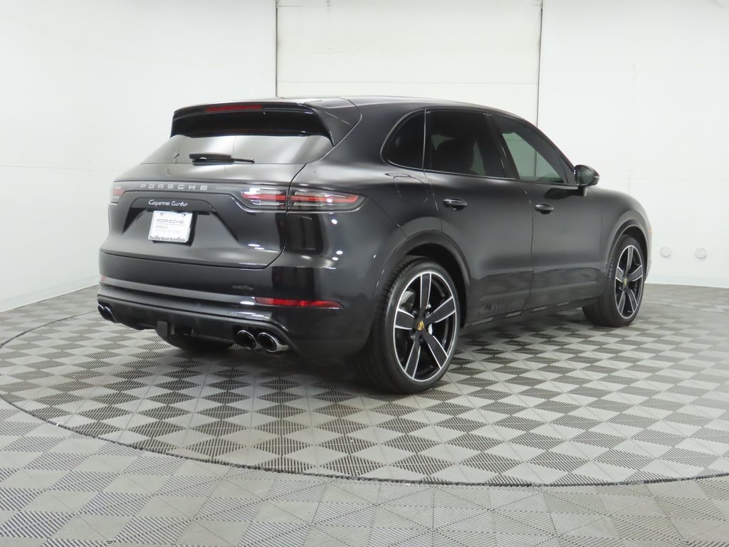 Demonstrator 2022 Porsche Cayenne Coupe Base 4D Sport Utility in