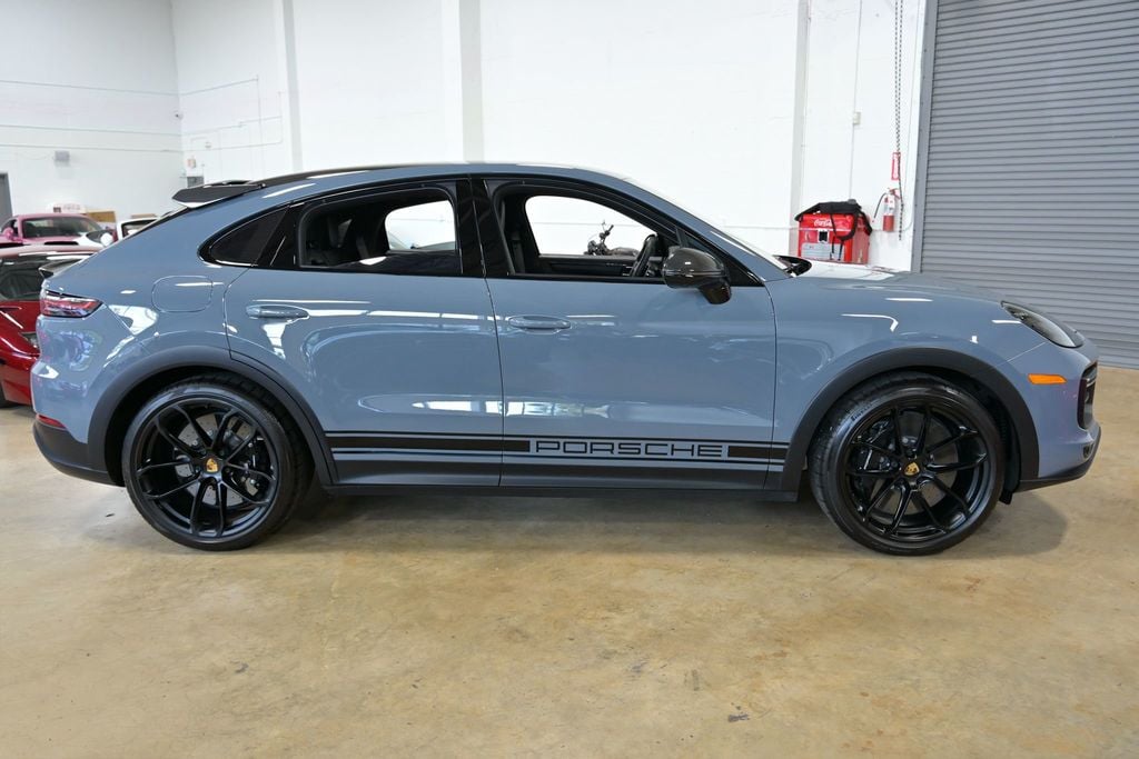 2022 Porsche Cayenne Turbo GT Coupe AWD - 23027091 - 16