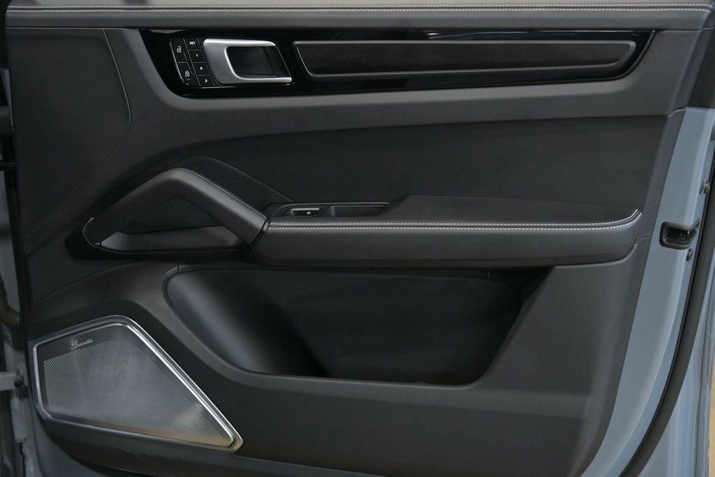 2022 Porsche Cayenne Turbo GT Coupe AWD - 23027091 - 38