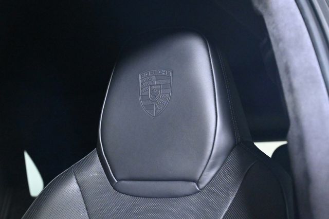 2022 Porsche Cayenne Turbo S E-Hybrid AWD - 23089521 - 22