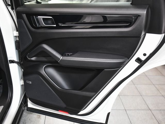 2022 Porsche Cayenne Coupe Base - 22934247 - 14