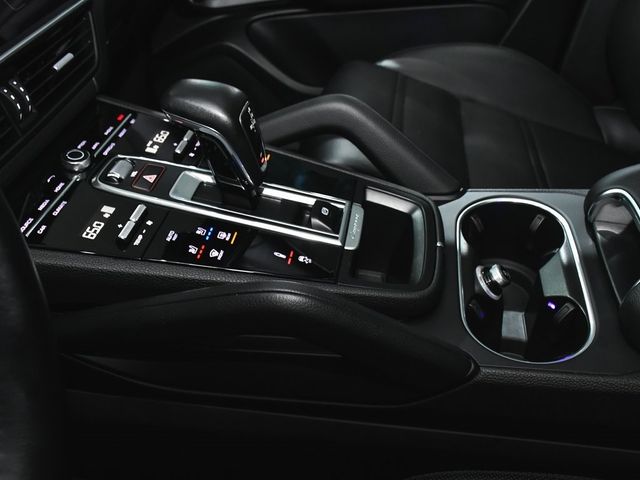 2022 Porsche Cayenne Coupe Base - 22934247 - 43