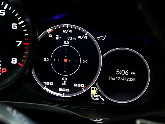 2022 Porsche Cayenne Coupe Platinum Edition - 23011160 - 41