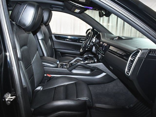 2022 Porsche Cayenne Coupe Platinum Edition - 23011160 - 60