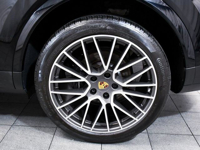 2022 Porsche Cayenne Coupe Platinum Edition - 23011160 - 7