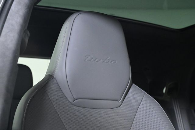 2022 Porsche Cayenne Coupe Turbo - 22993564 - 23