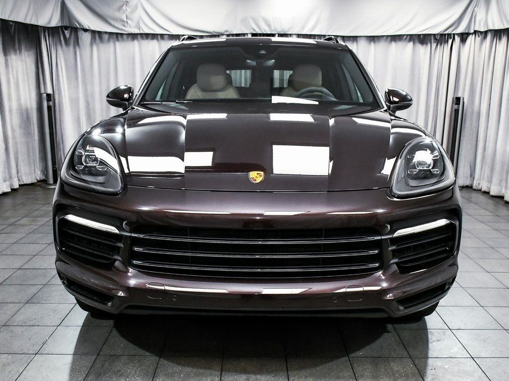 2022 Porsche Cayenne E-Hybrid Base photo 2