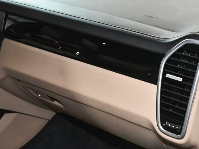 2022 Porsche Cayenne E-Hybrid Base - 22935992 - 55