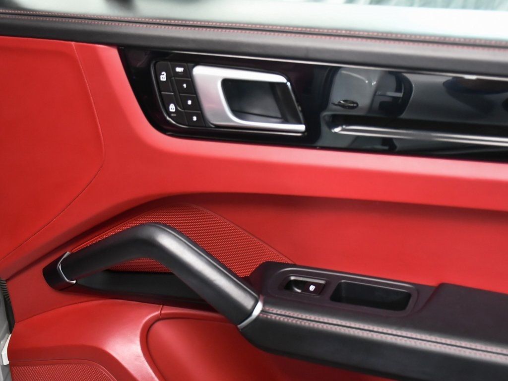 2022 Porsche Cayenne E-Hybrid Coupe Base photo 14