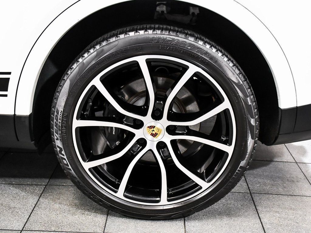 2022 Porsche Cayenne E-Hybrid Coupe Base photo 8