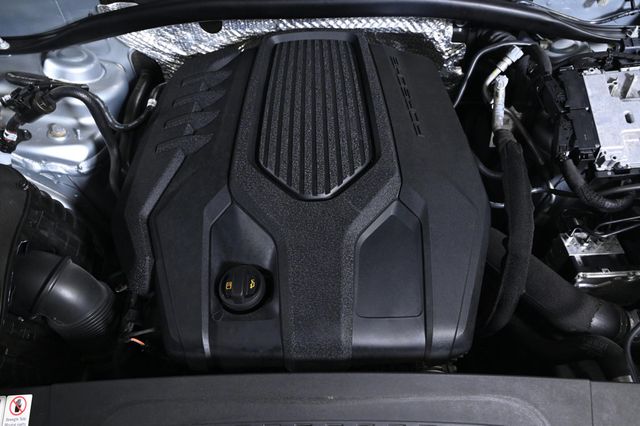 2022 Porsche Macan AWD - 22956314 - 24