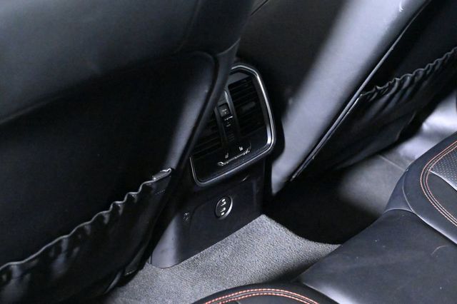 2022 Porsche Macan AWD - 23023073 - 19
