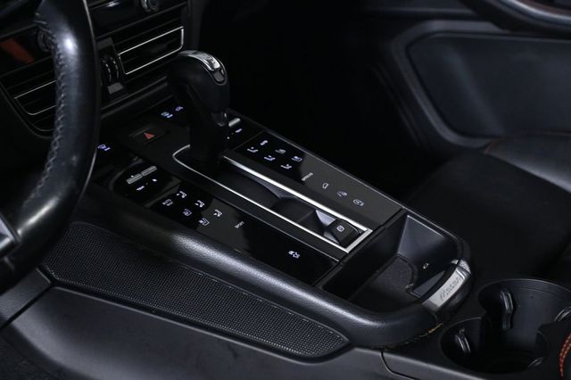 2022 Porsche Macan AWD - 23023073 - 22