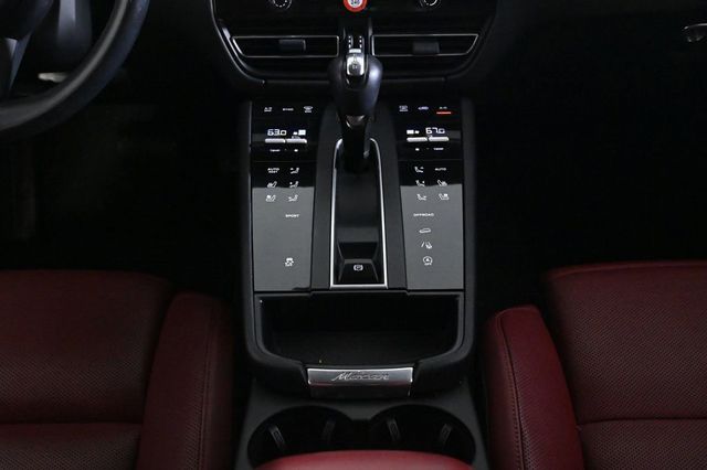 2022 Porsche Macan AWD - 23026314 - 15