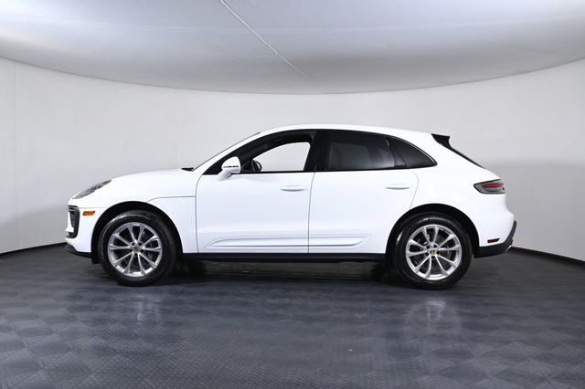 2022 Porsche Macan AWD - 23028098 - 1