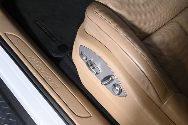 2022 Porsche Macan AWD - 23028098 - 21