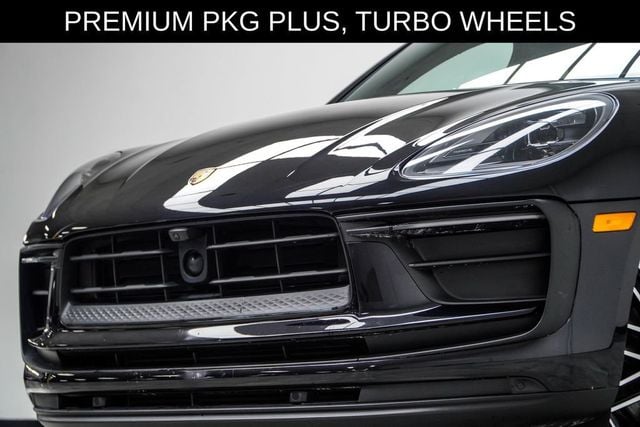 2022 Porsche Macan AWD - 23045011 - 1
