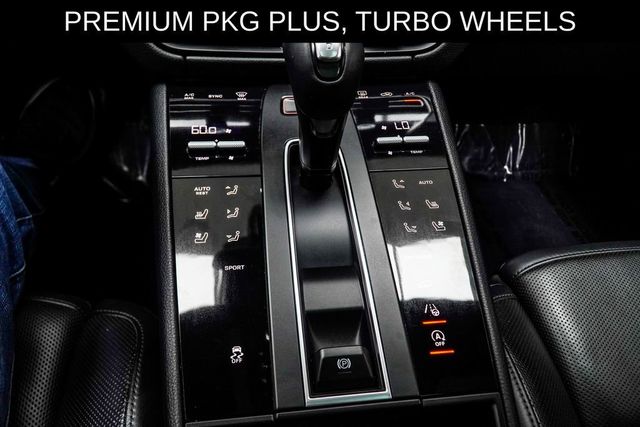 2022 Porsche Macan AWD - 23045011 - 22