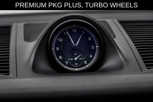 2022 Porsche Macan AWD - 23045011 - 35