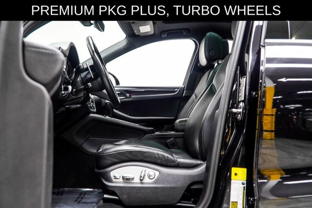 2022 Porsche Macan AWD - 23045011 - 46