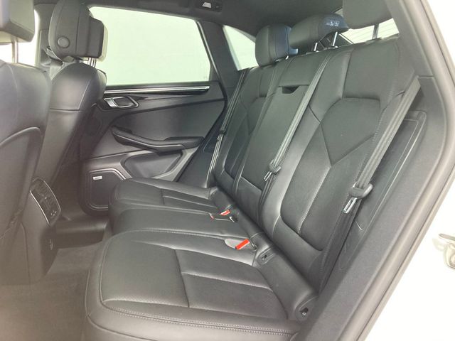 2022 Porsche Macan AWD - 22969012 - 14