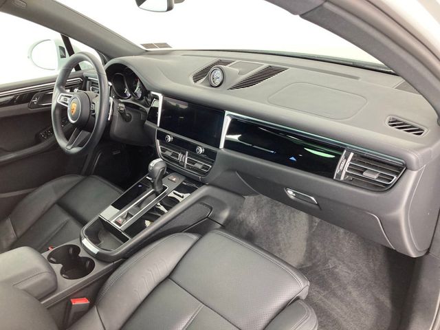 2022 Porsche Macan AWD - 22969012 - 19