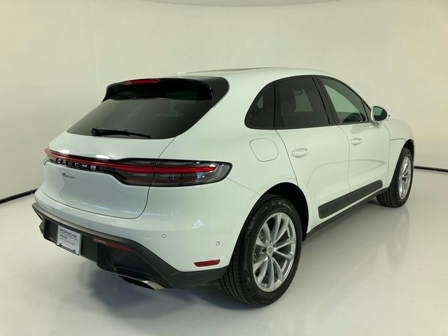 2022 Porsche Macan AWD - 22969012 - 23