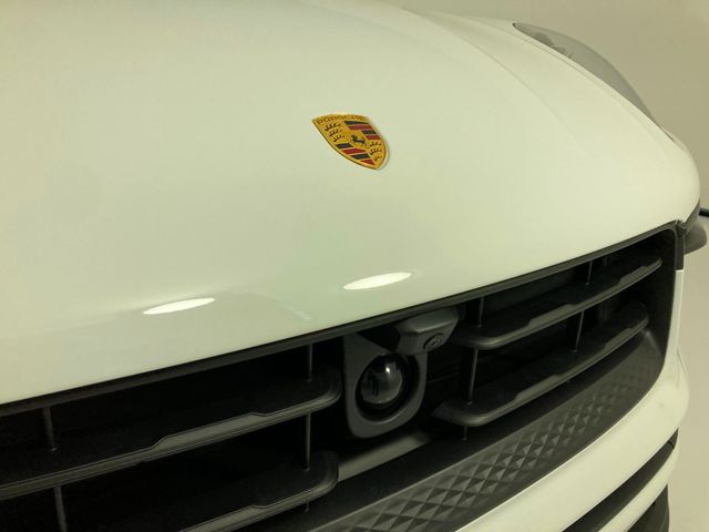 2022 Porsche Macan AWD - 22969012 - 26