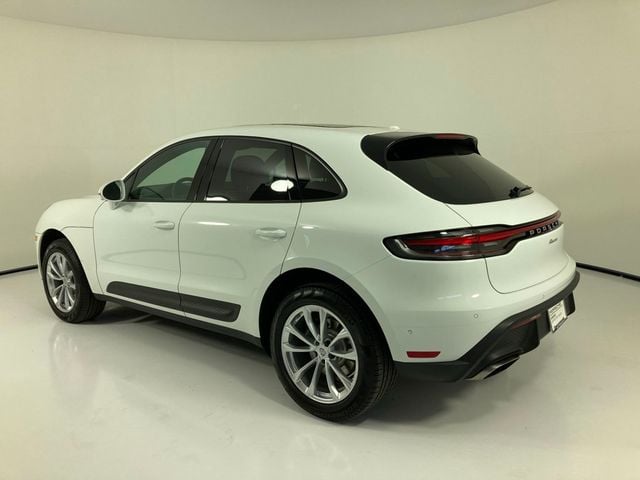 2022 Porsche Macan AWD - 22969012 - 2