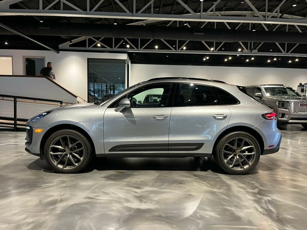 2022 Porsche Macan AWD/PremiumPkgPlus/21"GT DesignWheels/PanoRoof/Htd&CldSeats - 22655105 - 2