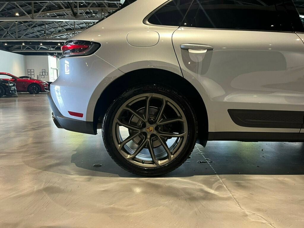 2022 Porsche Macan AWD/PremiumPkgPlus/21"GT DesignWheels/PanoRoof/Htd&CldSeats - 22655105 - 37