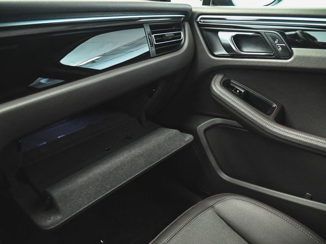 2022 Porsche Macan Base - 23080479 - 16