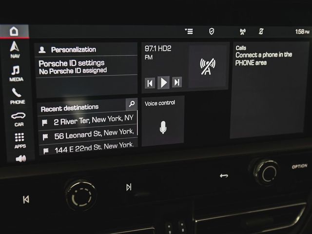 2022 Porsche Macan Base - 23080479 - 18