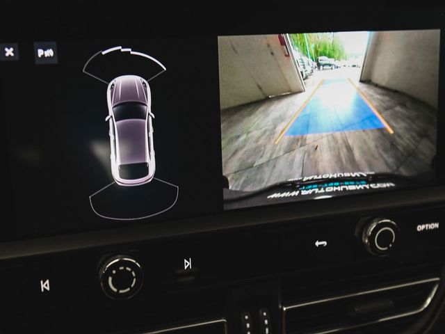 2022 Porsche Macan Base - 23080479 - 23