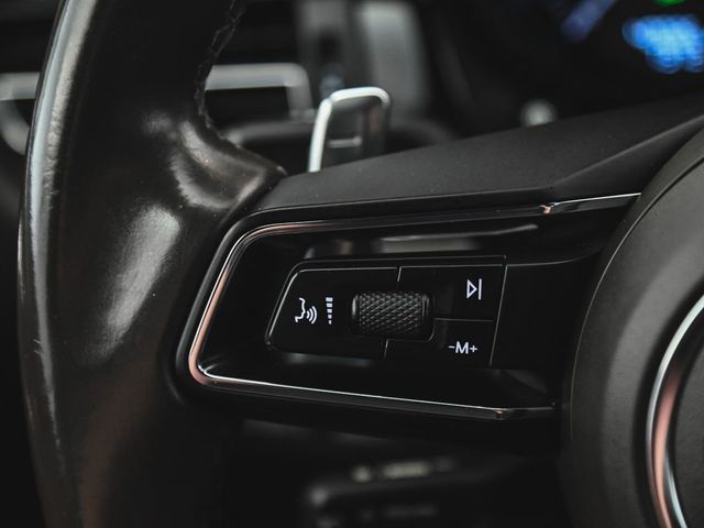 2022 Porsche Macan Base - 23080479 - 28