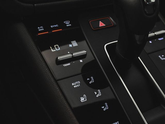 2022 Porsche Macan Base - 23080479 - 31