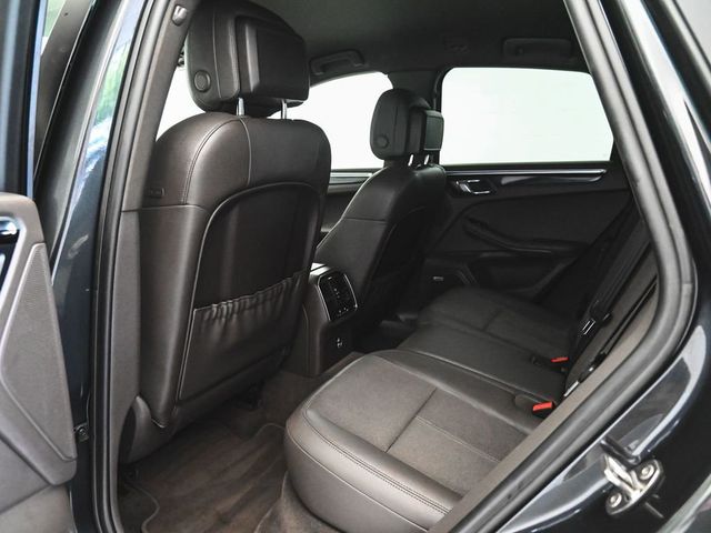 2022 Porsche Macan Base - 23080479 - 33
