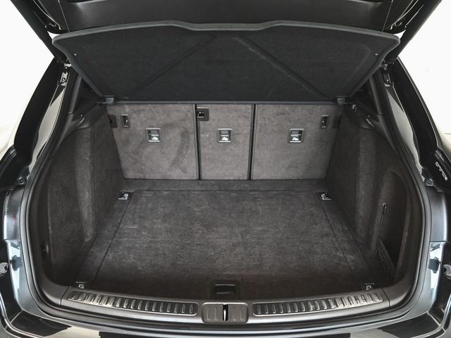 2022 Porsche Macan Base - 23080479 - 40
