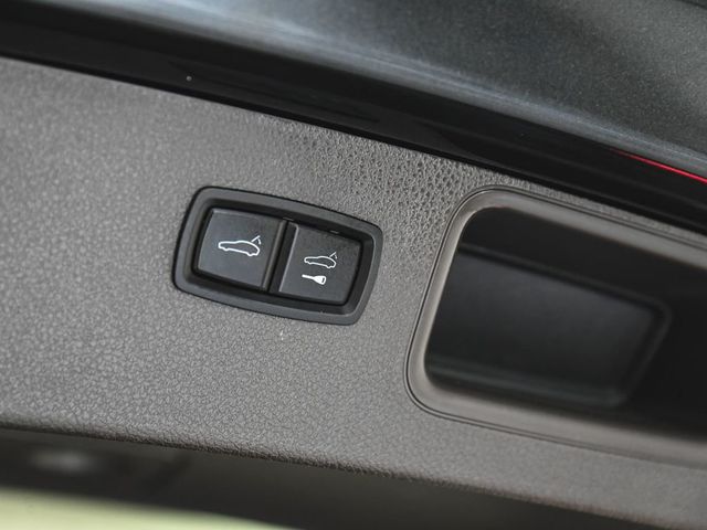 2022 Porsche Macan Base - 23080479 - 42