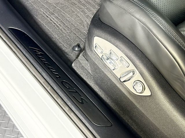 2022 Porsche Macan GTS - 23046621 - 24