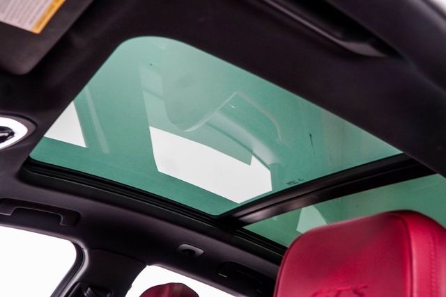 2022 Porsche Macan GTS AWD - 22832638 - 38