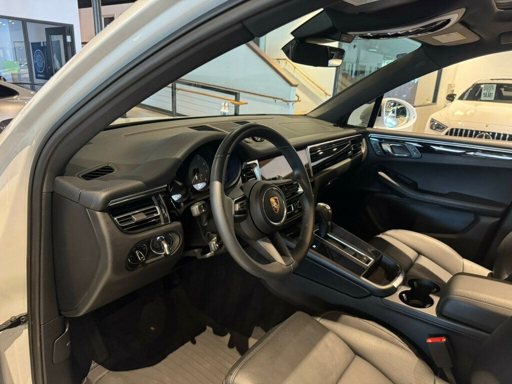 2022 Porsche Macan LocalTrade/S/AWD/PremiumPkgPlus/AirSuspension/360Cam/Htd&CldSts - 22931116 - 9
