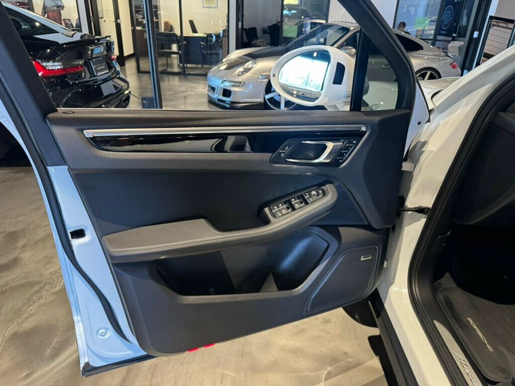 2022 Porsche Macan LocalTrade/S/AWD/PremiumPkgPlus/AirSuspension/360Cam/Htd&CldSts - 22931116 - 8