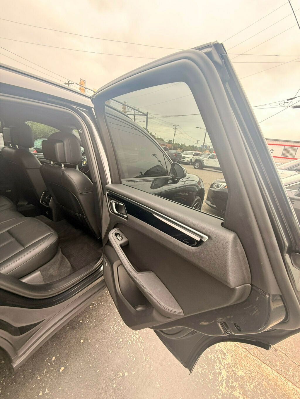 2022 Porsche Macan photo 17