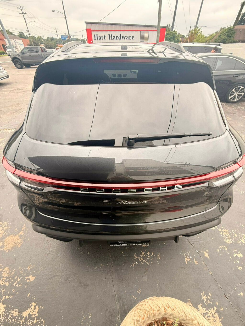 2022 Porsche Macan photo 4