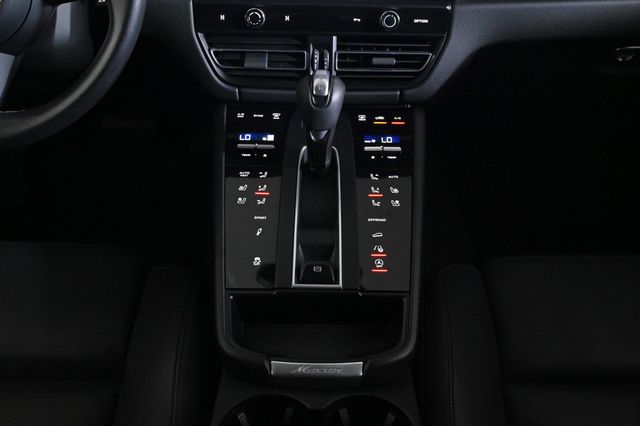 2022 Porsche Macan S - 22908396 - 15