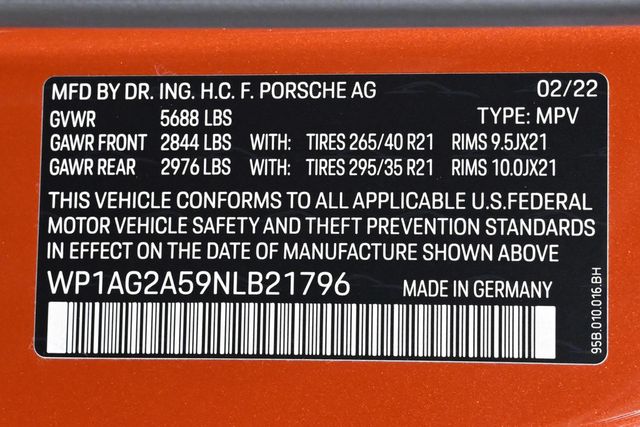 2022 Porsche Macan S - 22908396 - 28