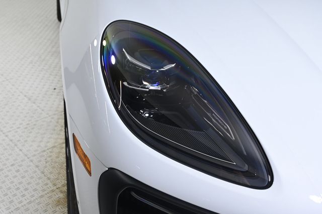 2022 Porsche Macan S - 22976230 - 10